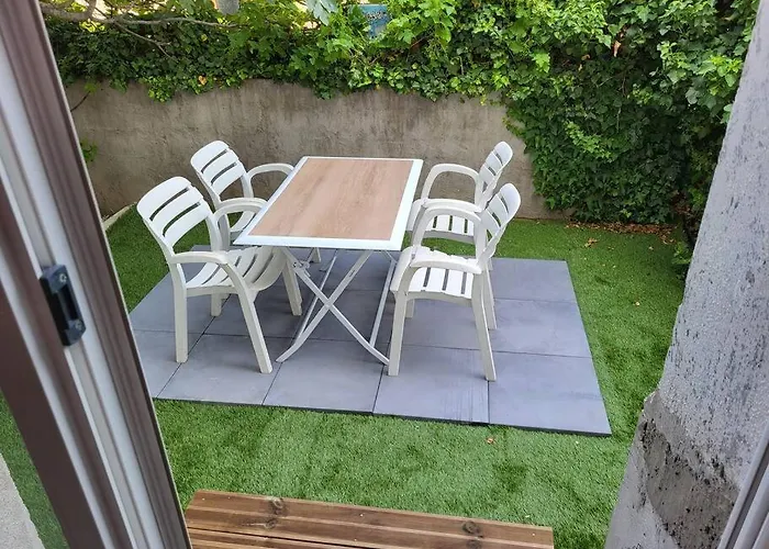 Apartament Au Rdc D'une Charmante Maison