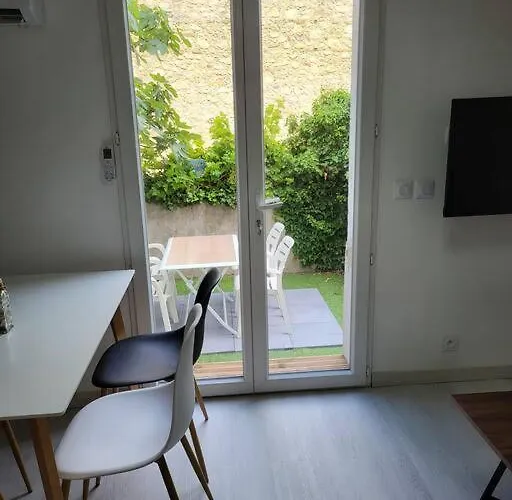 Au Rdc D'une Charmante Maison Saint-Cyprien (Pyrenees-Orientales)